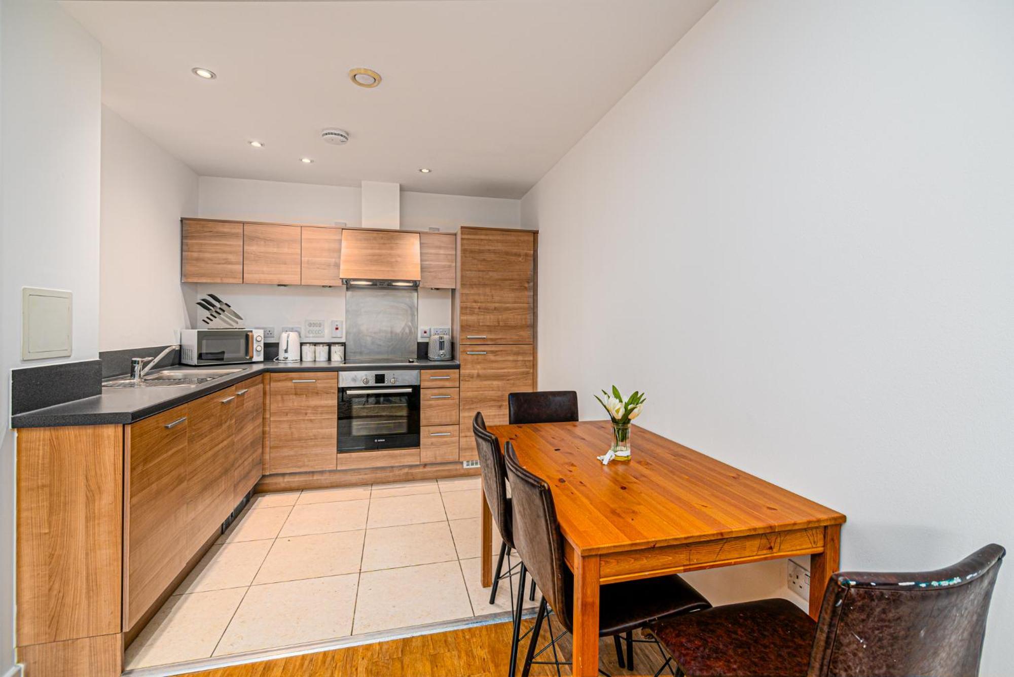 Zenith Hub Apartment Londra Exterior foto