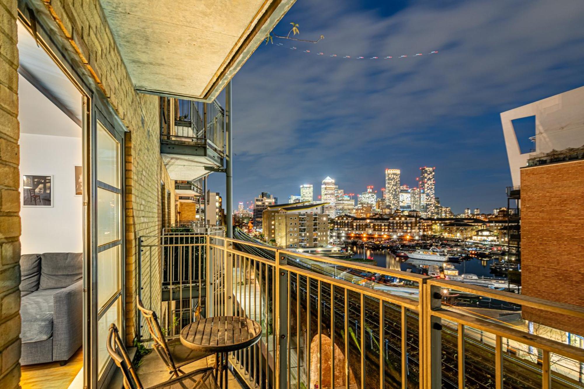 Zenith Hub Apartment Londra Exterior foto