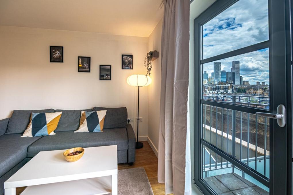 Zenith Hub Apartment Londra Exterior foto