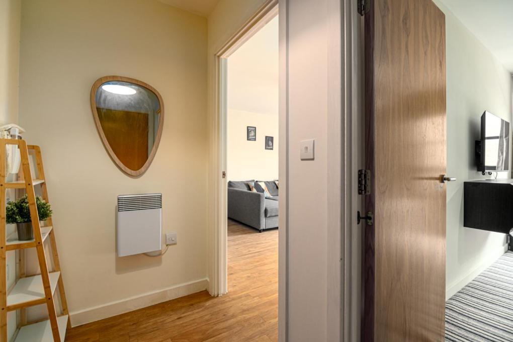 Zenith Hub Apartment Londra Exterior foto