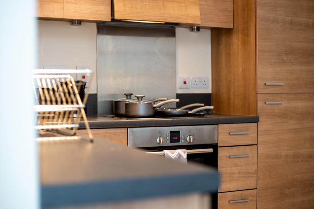 Zenith Hub Apartment Londra Exterior foto