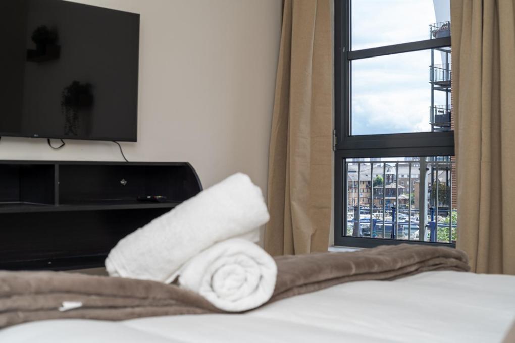 Zenith Hub Apartment Londra Exterior foto